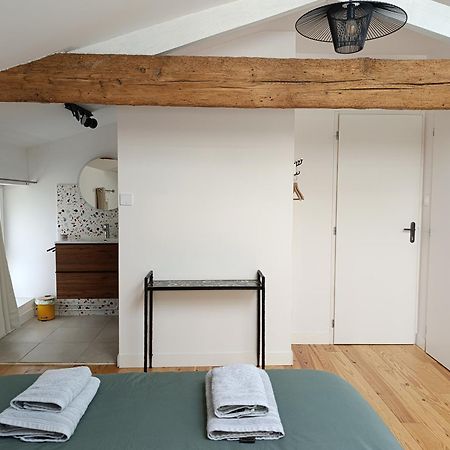 Maison Irondas Saint-Pierre-d'Aurillac Eksteriør billede