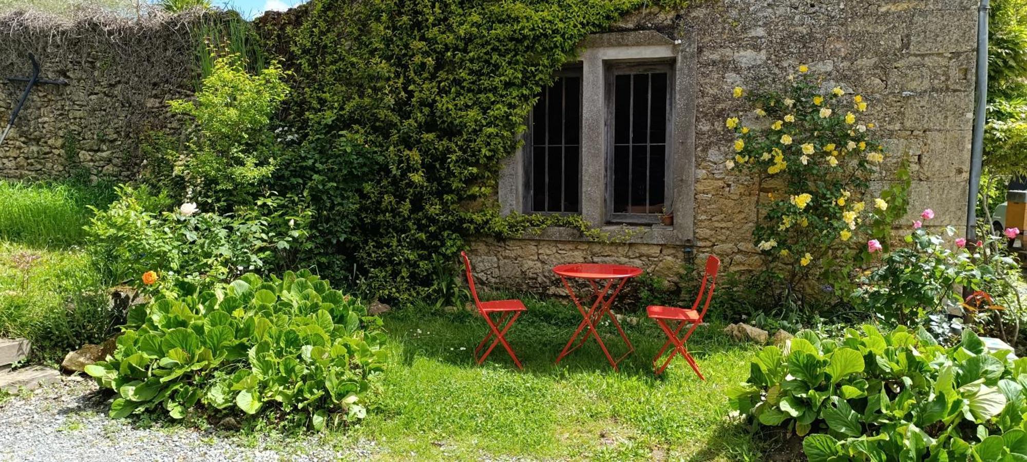 Maison Irondas Saint-Pierre-d'Aurillac Eksteriør billede