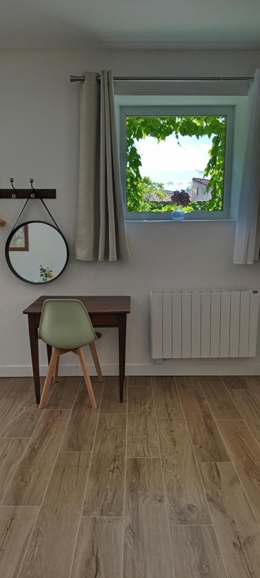 Maison Irondas Saint-Pierre-d'Aurillac Eksteriør billede